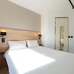 Kyriad Eco Lille Sud - Godault 2*