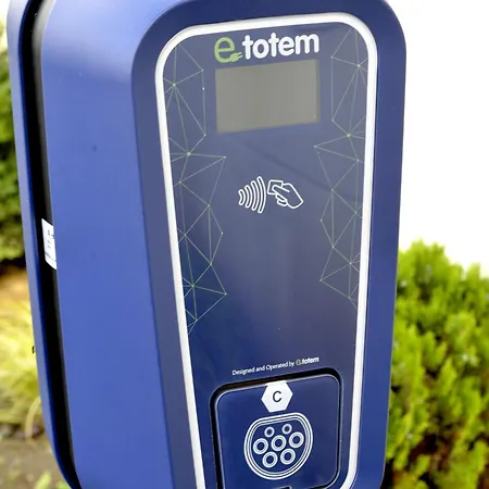 Kyriad Eco Lille Sud - Godault 2*