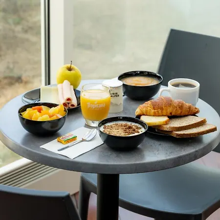 Kyriad Eco Lille Sud - Godault Hotel