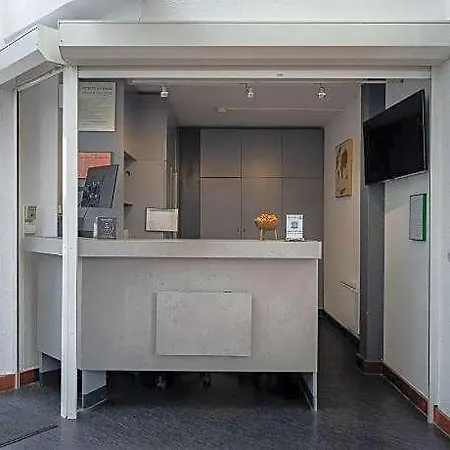 Kyriad Eco Lille Sud - Godault ホテル
