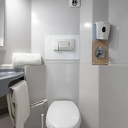 Kyriad Eco Lille Sud - Godault 2*