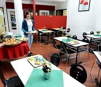 Kyriad Eco Lille Sud - Godault 2* Нуаель-Годо