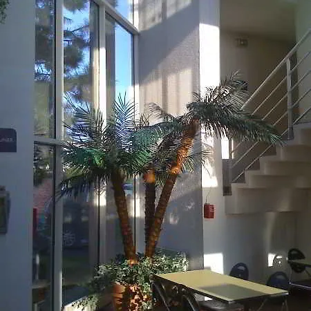 Kyriad Eco Lille Sud - Godault Hotel *
